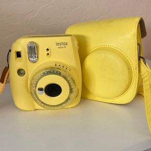 Slightly used instax mini 9 Fuji film camera.